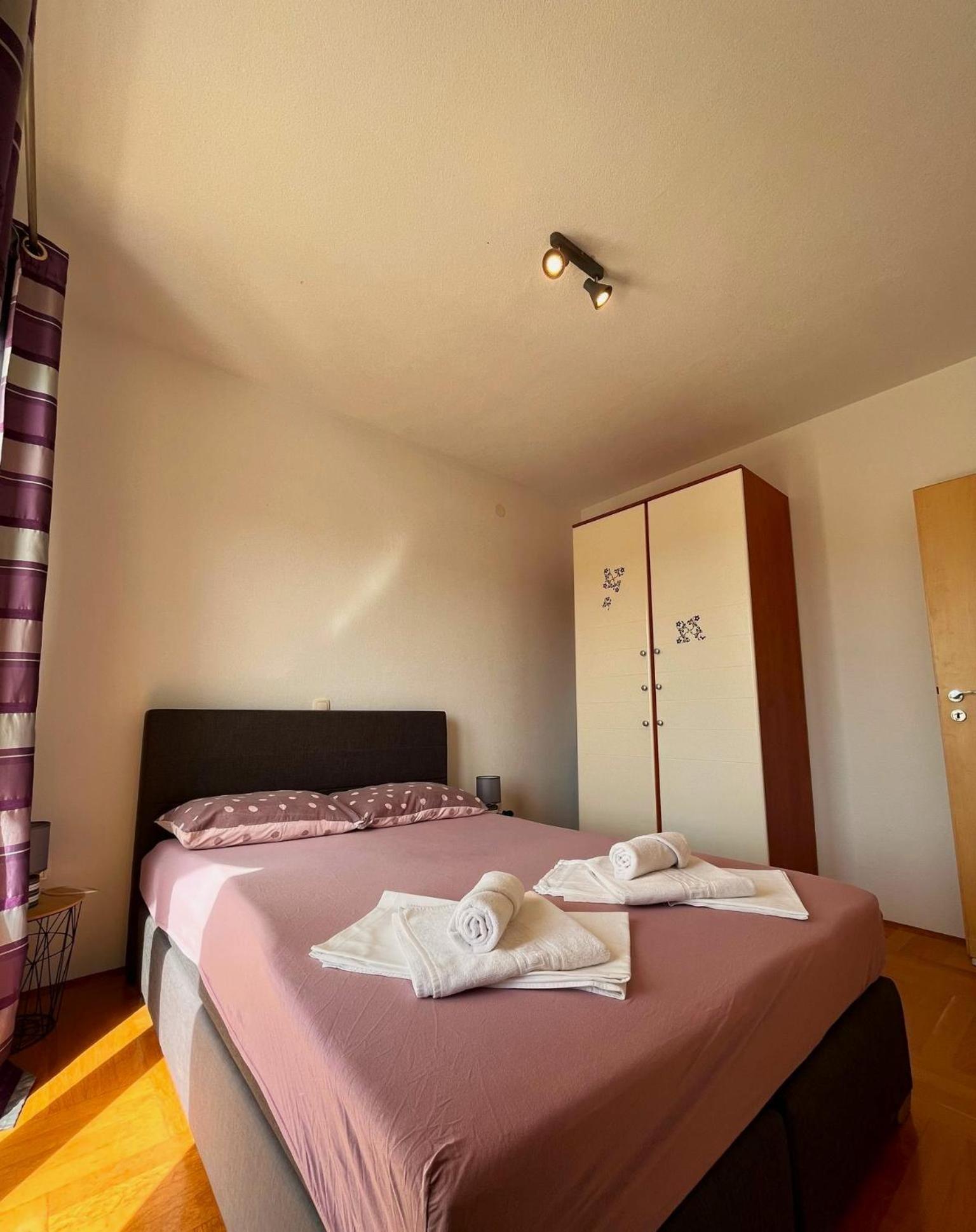 Andrea Apartments Trogir Eksteriør billede